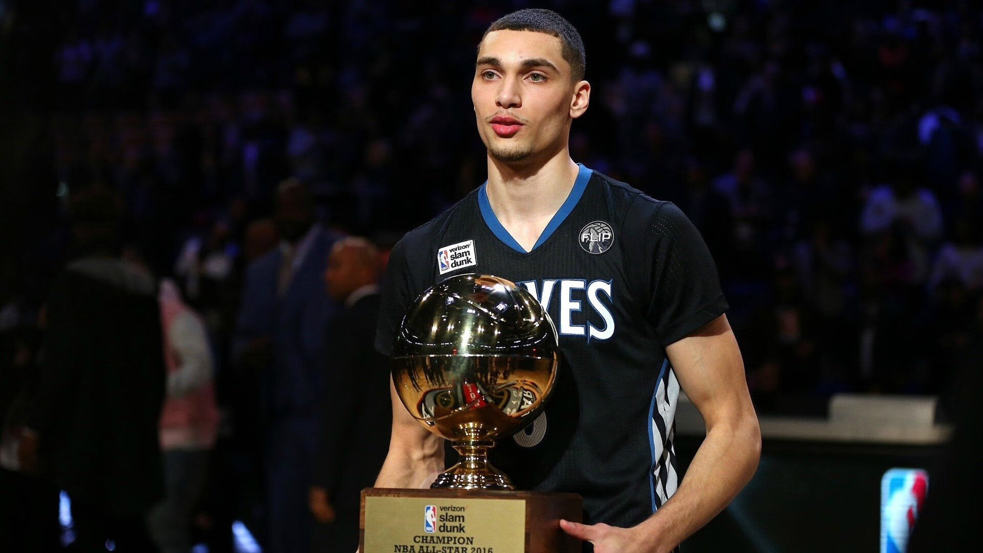 美国队稳扎稳打掌控比赛节奏，美国队强项